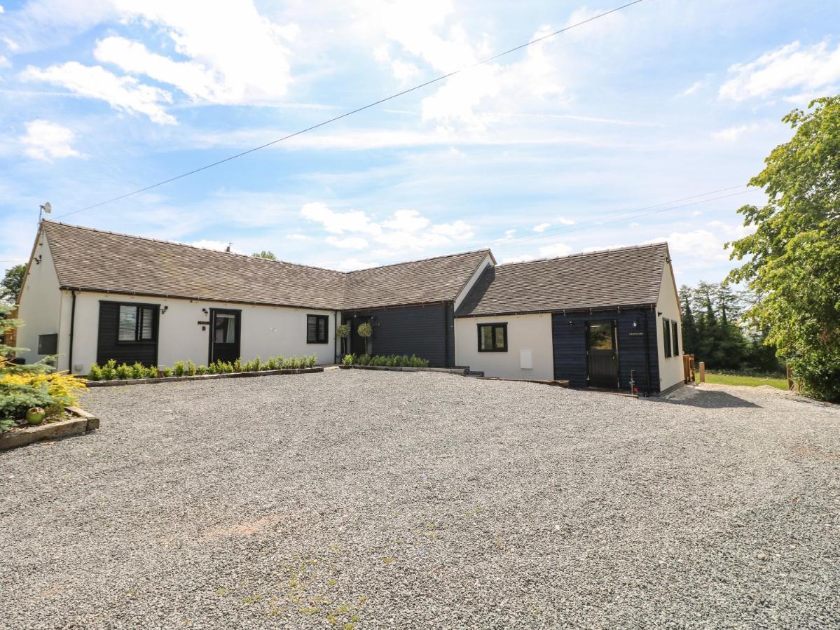 The Den, Bank Top Farm แอชบอร์น ภายนอก รูปภาพ